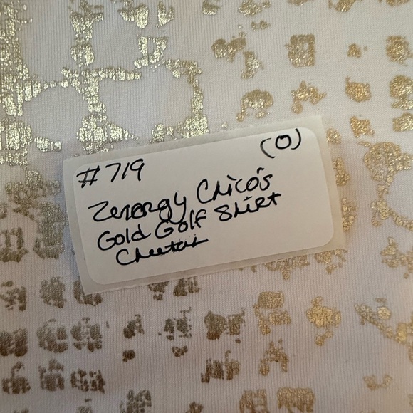 Chico’s Zenergy White and Gold Patterned Zip-Up Golf Top. Chico’s size 0, Small - Picture 7 of 7